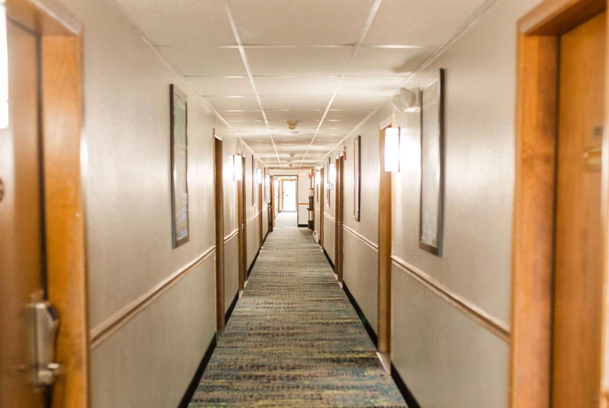 Travelodge By Wyndham Escanaba Exterior photo