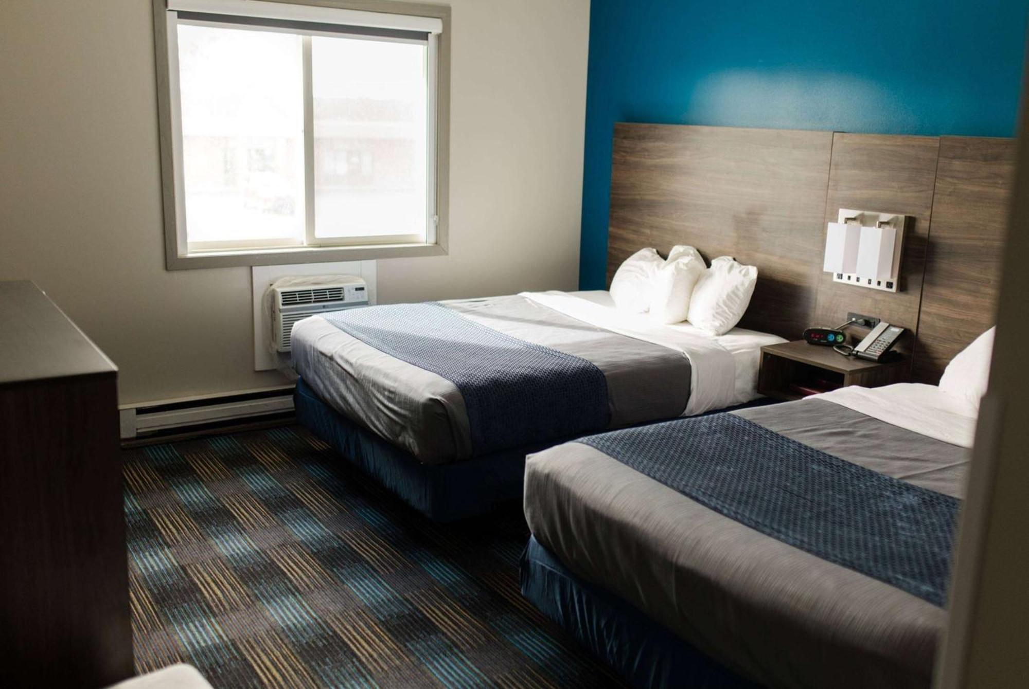 Travelodge By Wyndham Escanaba Exterior photo
