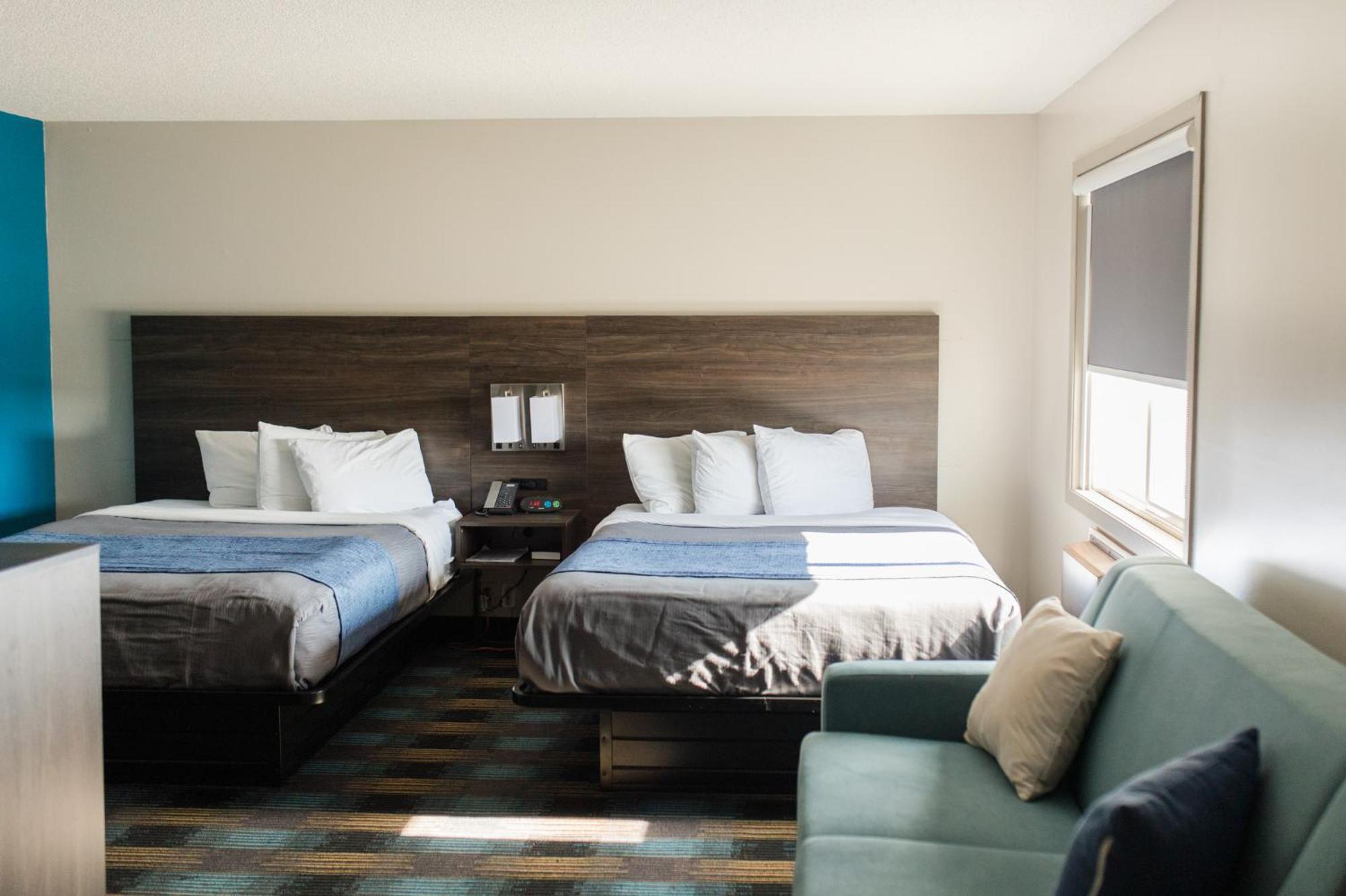 Travelodge By Wyndham Escanaba Exterior photo